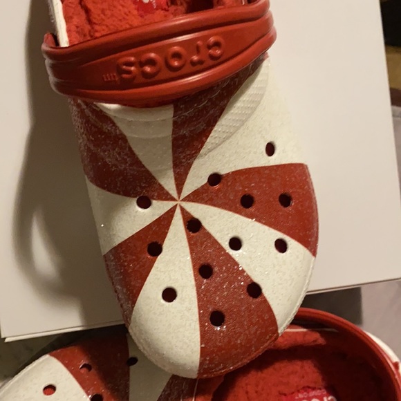 Crocs - Picture 8 of 16